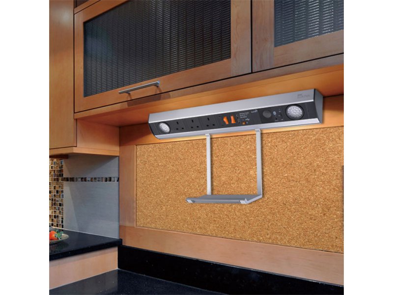 Power station with hanging tray – 3 x BS socket , Dual USB charger, Bluetooth Audio, 2 x LED light